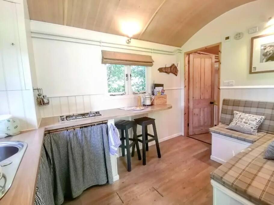 Penn Bergeyn Shepherd'S Huts Exeter Exterior foto