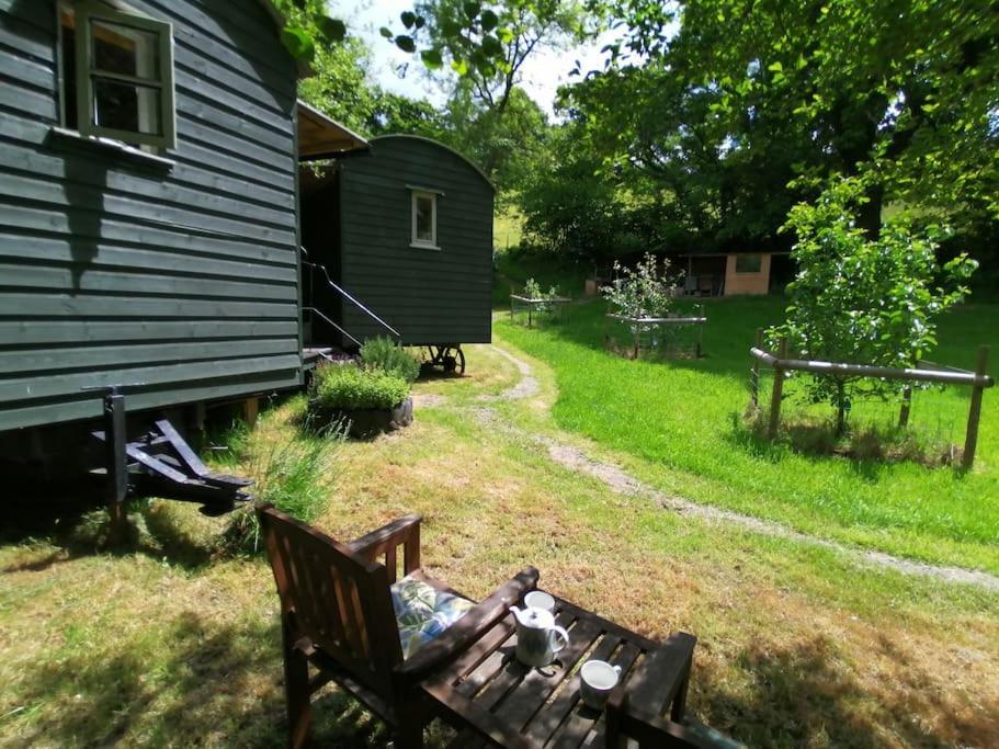 Penn Bergeyn Shepherd'S Huts Exeter Exterior foto